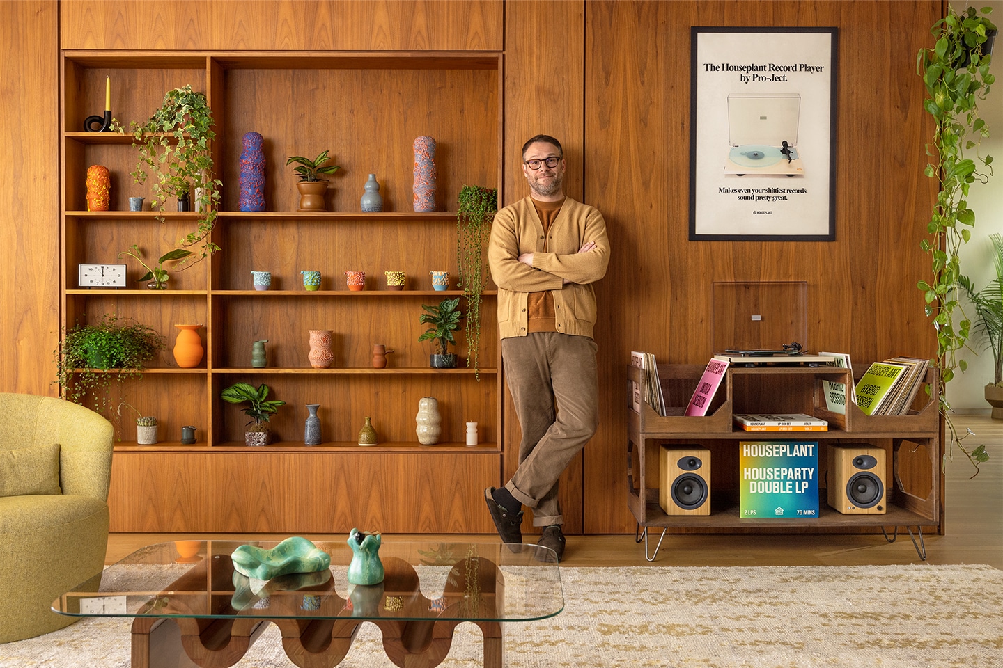 Seth Rogan in Houseplant house living for Airbnb commercial.
